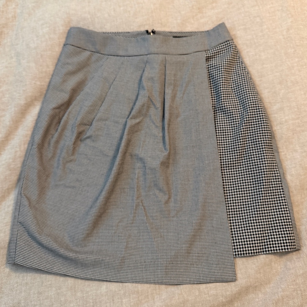 Club Monaco Asymmetrical Black and White Skirt